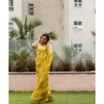 Regina Cassandra Instagram – Ellamey nEe dhaan…. 
@soigne_official_ @sobariko @kalyanjewellers_official @hairbydrishya @jenimakeupartist07 @mukil_vendhan_photography