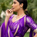 Regina Cassandra Instagram – 💚
@soigne_official_ @sobariko @kalyanjewellers_official @hairbydrishya @jenimakeupartist07 @mukil_vendhan_photography