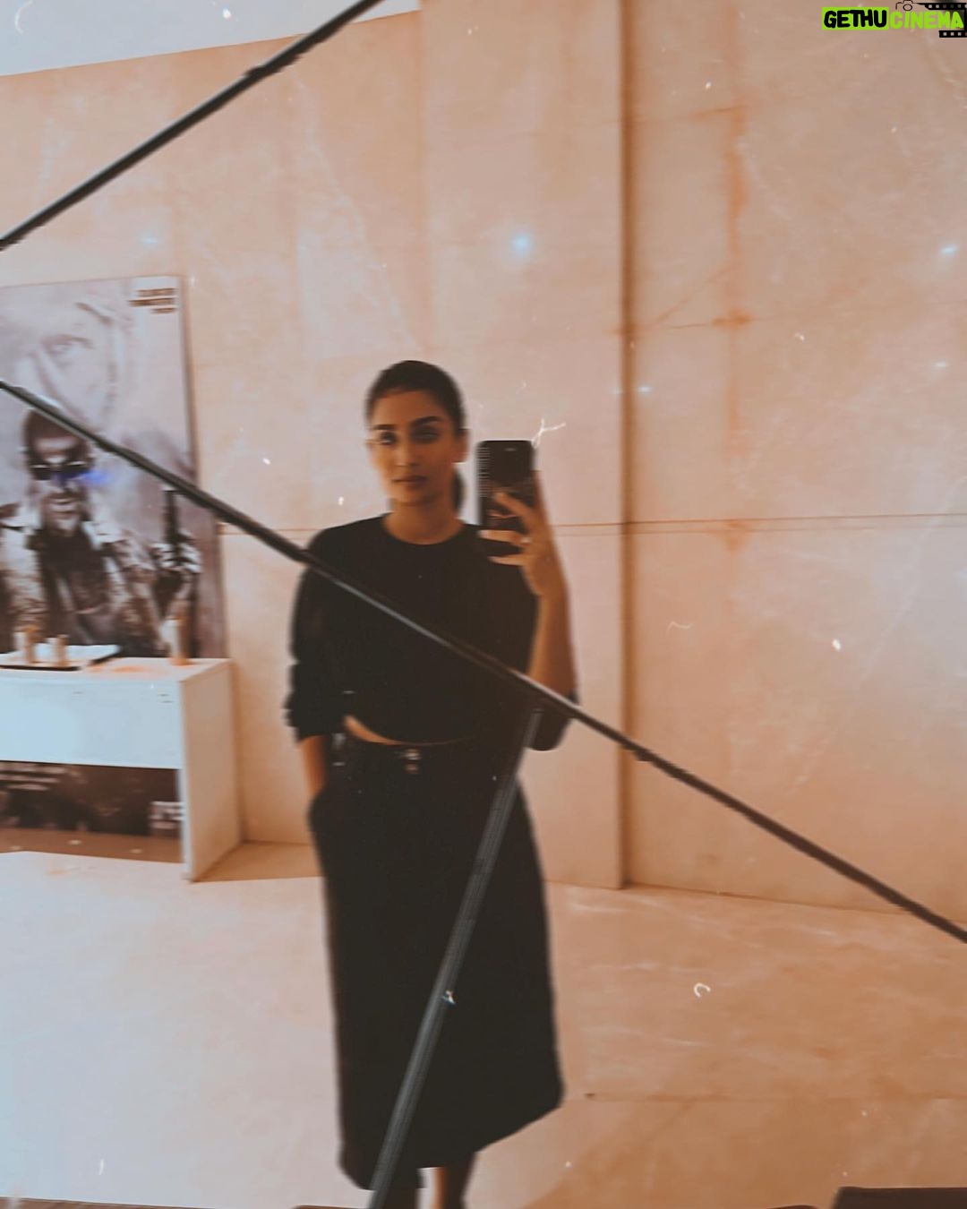 Reshma Muralidharan Instagram - 🌙✨