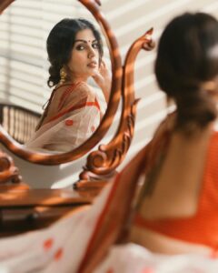 Rhea Chakraborty Instagram - Shubho Bijoya Dashami ✨ This is my Dida’s (grandmother) saree.100 years old. Something so special about wearing my ancestry 🙏 🤍 Captured by the most talented @awkwardbong @taaabus 🤍