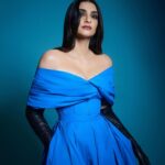 Rhea Kapoor Instagram - Blue is the warmest colour..🦋 Look @alexandermcqueen Gloves @prada Boots @escadaofficial Styling @rheakapoor @sanyakapoor @shereenlovebug Style Team @jahnavi.kothari Make up @mickeycontractor Hair @bbhiral Photos @vidhigodha