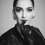 Rhea Kapoor Instagram - R I C K from a few seasons ago 🩶 For the @elleindia List tonight 🩶 Outfit : @rickowensonline Earings : @monies_official Gloves : @paularowangloves Hair - @bbhiral Make up - @tanvichemburkar Styling : @rheakapoor @manishamelwani @sanyakapoor @abhilashatd Style team : @niyatiij @iambidipto_ Managed by : @neeha7 Images : @kunalgupta91
