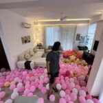 Richa Chadha Instagram - The week that was… from sir’s birthday spent lamenting over surprise explosion of single use plastic, to driving around Goa , meals shared with birthday twin Kareena, cakes being fed across the table to the Punjabi in me playing funky song for @alifazal9 in last one… cuz mitraaan da happy bday! ❣️🌸🫶🏽 thank you peeps for your wishes… sorry I disappeared from posting extra extra to some silence, bhi zaroori hota hai ! #RiAli #HappyBdayAli