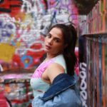 Richa Chadha Instagram - Can’t travel till 2024 ugh, so reminiscing… the last photo has answers for human kind. This is a set of photos from a day about town (London)… they’re unedited by sir @harryrajput64 king of Chandigarh Mohali did u get the last one ?
