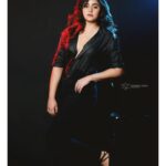 Ridhima Ghosh Instagram - Embrace your uniqueness and imperfections with confidence. ✨ Photograph: @tathagataghosh Styling: @horeayan Hair & Makeup: @sumitdas1095 #allblackoutfit #throwback