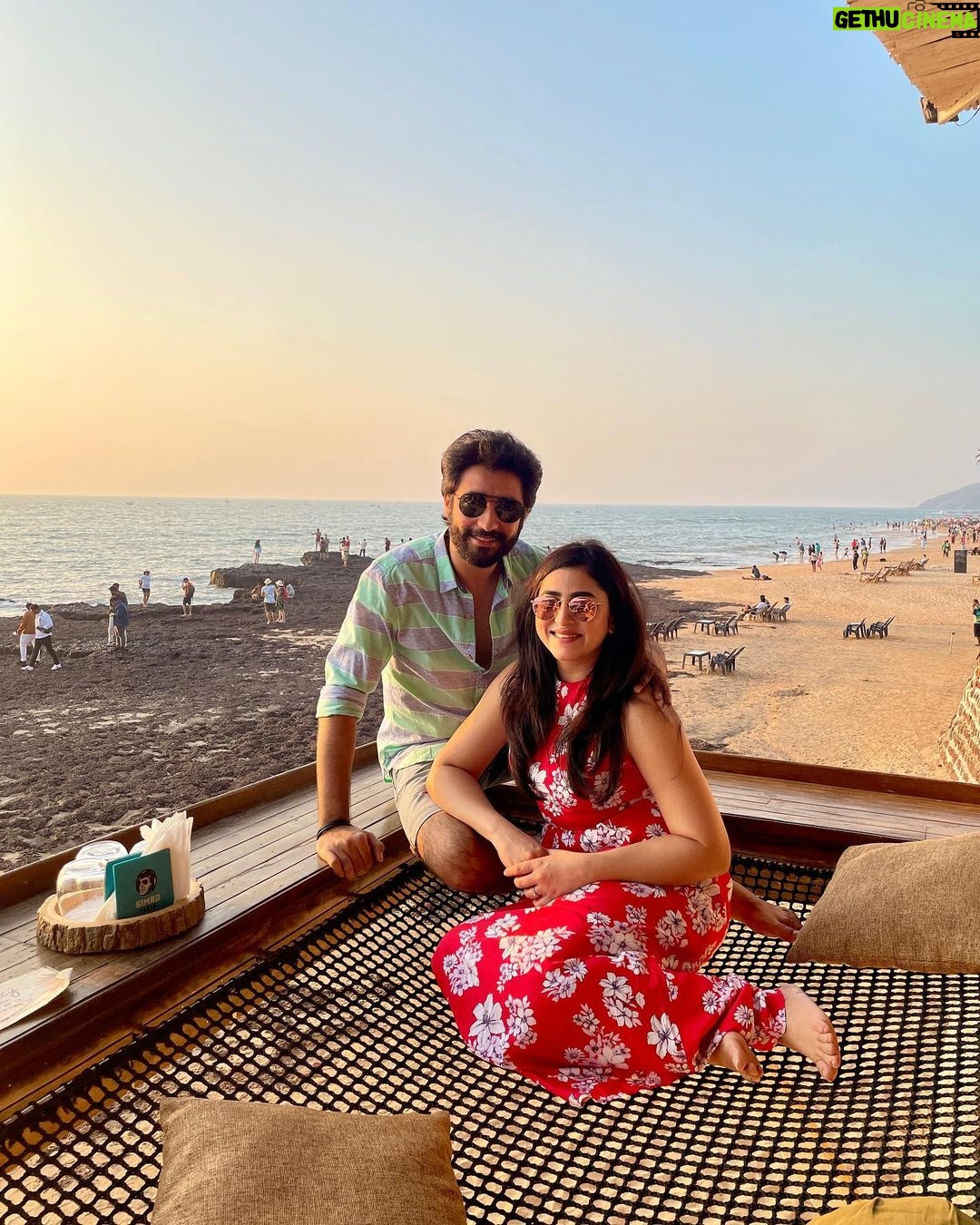 Ridhima Ghosh - 19.8K Likes - Wishing you beautiful beaches and wishes upon stars that all come true!
To my favourite travel buddy and the love of my life.
Happy Birthday Ridhima! 🍾🎉😘