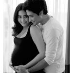 Ridhima Ghosh Instagram - You + me = three! 💞 #babycomingsoon 📷: @tathagataghosh HMUA: @nooralambabai Styled by: @horeayan 📍: @novotelkolkata