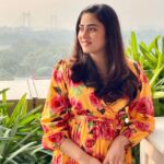 Ridhima Ghosh Instagram - Chasing sunsets in the City of Joy. 🌇 #sunset #shadesofthesky #kolkatasunsets #cityofjoy 📷: @gauravchakrabarty