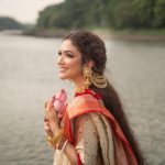 Ridhima Pandit Instagram - Hey Siri play “ _____” Tell me in the comment section What song comes to your mind 💁🏻‍♀️ after taking a look at these gorgeous images shot by @deepak_das_photography बताइयें कौनसा गाना आपके ज़हन मैं आता है यह लुक देखने के बाद? 😃 . . . . Concept, Costume & Styling by: @partho_ghoshal Makeup by : @thekhushfactor Hair by : @sunnyroyy_official Jewellery: @surajbridal 📍: @honeybookstudios 📸: @deepak_das_photography . . . . . #traditional #bengali #ridhimapandit #kolkata