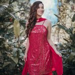 Ridhima Pandit Instagram - Yeh trend toh banta hai ya A proud “Gujju” girl…Haas toh vadi 🤩😁💁🏻‍♀️ . . . Outfit 1 @leaclothingco Outfit 2 @aksbynidhi PR @dinky_nirh Location @honeybookstudios 📸 @deepak_das_photography 👗 @partho_ghoshal 💄@thekhushfactor 💇🏻‍♀️ @sunnyroyy_official . . . #khalaasi #gujju #trending #reelswithridz