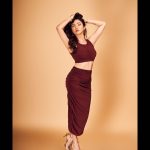 Ridhima Pandit Instagram – Hey Siriii.. Play haaye Raama yeh kya hua
.
.
.
.
Shot by- @pradhumna.sharma
Makeup- @meenalvidhani
Hair- @makeupdiarybyrk 
Styled by: @_anushkapuri_
Outfit- @coverstoryfsl
Accessories- @anaqajewels
Haathphool- @funkymaharani
Assisted by-@stylebygull 
.
.
#ridhimapandit