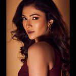 Ridhima Pandit Instagram – Close encounters of the beautiful kind 🤎
.
.
.
.
Glam Team ✨✨

Shot by- @pradhumna.sharma
Makeup- @meenalvidhani
Hair- @makeupdiarybyrk 
Styled by: @_anushkapuri_
Outfit- @coverstoryfsl 
Accessories- @anaqajewels 
Assisted by-@stylebygull 
.
.
#ridhimapandit