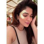 Ridhima Pandit Instagram - Glitter on fleek ✨✨ ohakyie I do have an unhealthy obsession with glitter 🤦🏻‍♀️ Art by @nebesnaia.s.a … just #goa things Goa