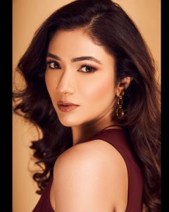 Ridhima Pandit Instagram - Close encounters of the beautiful kind 🤎 . . . . Glam Team ✨✨ Shot by- @pradhumna.sharma Makeup- @meenalvidhani Hair- @makeupdiarybyrk Styled by: @_anushkapuri_ Outfit- @coverstoryfsl Accessories- @anaqajewels Assisted by-@stylebygull . . #ridhimapandit