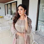 Ridhima Pandit Instagram – Festive SZN ✨💫
.
.
.
Wearing @labelvarsha 
PR @_anushkapuri_ 
.
.
.
#ganpatibappamorya #indian #festivewear Mumbai, Maharashtra