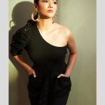 Ridhima Pandit Instagram - 🎬🖤✔️ . . . . Glam Team ✨✨ Shot by- @pradhumna.sharma Makeup- @meenalvidhani Hair- @makeupdiarybyrk Styled by: @_anushkapuri_ Outfit- @deepikaroralabel Accessories- @anaqajewels Assisted by-@stylebygull
