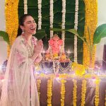 Ridhima Pandit Instagram - विघ्नहर्ता देवा श्री गणेशा 🥰❤️✨🫶🏻 wishing everyone a very Happy Ganesh Chaturthi wearing this gorgeous outfit by @lapink_by_knareshkumar PR by @sonyashaikh #ganeshchaturthi #indianfestival #ganpatibappamorya Mumbai, Maharashtra