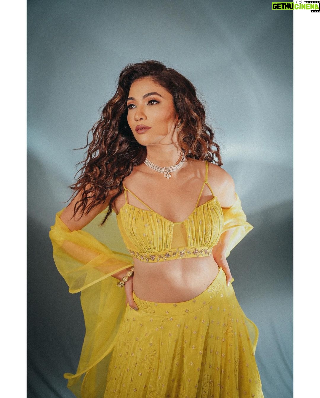 Ridhima Pandit Instagram - ππππ . . . Makeup by : @mua_aadarsh Hair by : @vids5_world Outfit : @style__inn Jewellery : @limelightdiamonds x @mintandmilkpr Handcuff : @the_jewel_gallery Styled by : @richaranawat Ast : @pearrlyyy @angela_chhandami Shot by : @deepak_das_photography