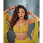 Ridhima Pandit Instagram - 💚💛💚💛 . . . Makeup by : @mua_aadarsh Hair by : @vids5_world Outfit : @style__inn Jewellery : @limelightdiamonds x @mintandmilkpr Handcuff : @the_jewel_gallery Styled by : @richaranawat Ast : @pearrlyyy @angela_chhandami Shot by : @deepak_das_photography