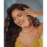 Ridhima Pandit Instagram - Heating up the gram with this look 🔥 . . 💄 @mua_aadarsh X 💇🏻‍♀️@vids5_world Outfit : @style__inn Jewellery : @limelightdiamonds x @mintandmilkpr Handcuff : @the_jewel_gallery Styled by : @richaranawat Ast : @pearrlyyy @angela_chhandami Shot by : @deepak_das_photography