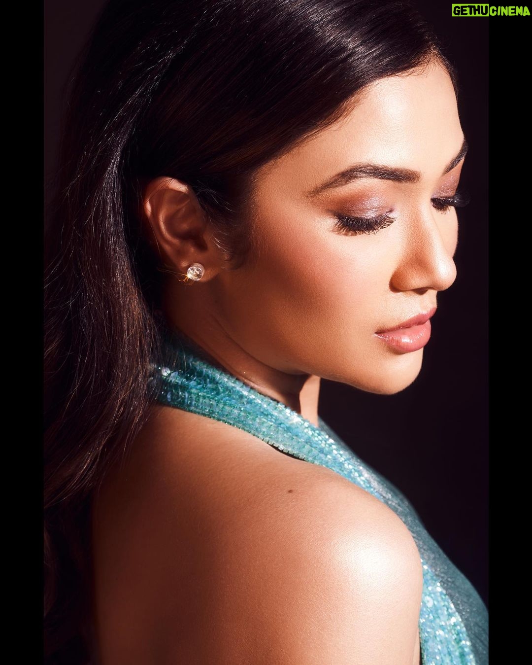 Ridhima Pandit Instagram - 🦋🦋🦋 Styled by: @_anushkapuri_ Outfit: @medusablinkedtwice Earrings: @anaqajewels Assisted by: @stylebygull Makeup- @meenalvidhani Hair- @makeupdiarybyrk Photographer- @pradhumna.sharma
