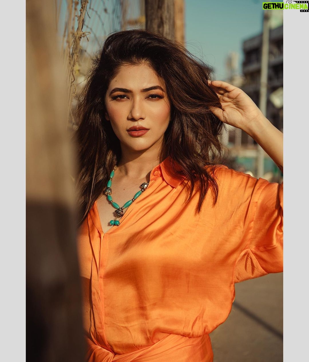 Ridhima Pandit Instagram - Portraits by Ruhaan 🧡 . . . . Photographer : @ruhaankhanportraits Styling: @khusshiii.k Makeup : @mua_blissvinali Hair : @glam.grave Outfit: @nouria_by_diptiadvait Jewellery : @g.notj Mumbai, Maharashtra