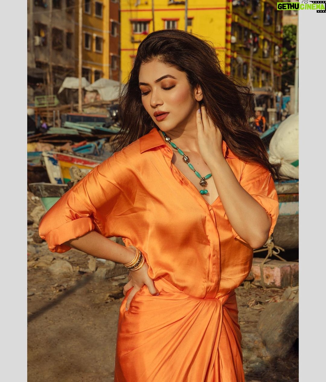 Ridhima Pandit Instagram - Portraits by Ruhaan 🧡 . . . . Photographer : @ruhaankhanportraits Styling: @khusshiii.k Makeup : @mua_blissvinali Hair : @glam.grave Outfit: @nouria_by_diptiadvait Jewellery : @g.notj Mumbai, Maharashtra