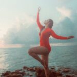 Rima Kallingal Instagram – Blaze of Aurora 
Photography : @_viishnu_santhosh
Travel Partner : @bookmytripholidays.c
Styled by : @diyaaa_john
Cuts : @sooraj_thevisualizer
Photography Assist : @afrithhussain Maldives