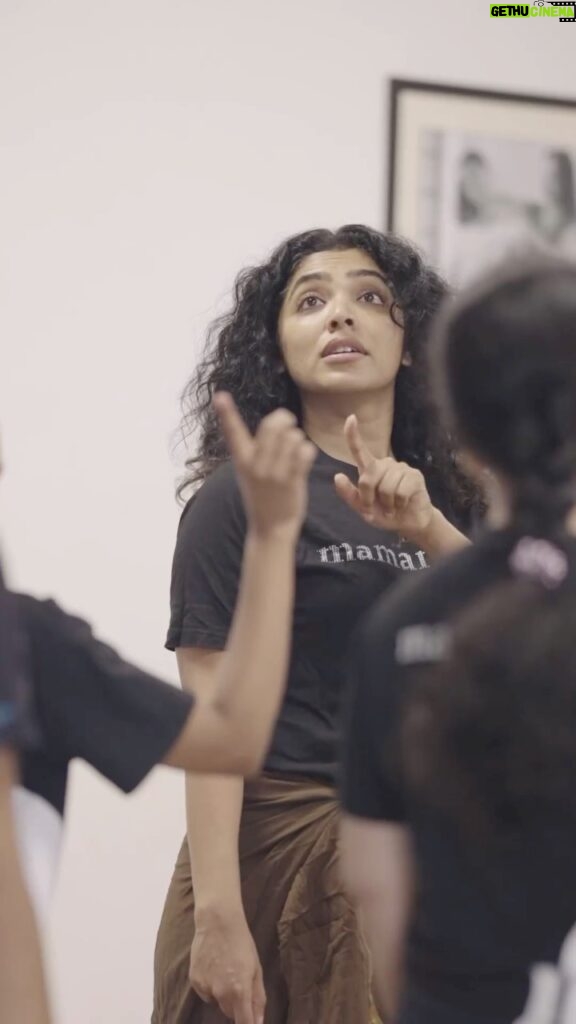 Rima Kallingal Instagram - Rehearsals are in full swing, and we can’t wait to share our passion with you. Secure your tickets now on Insider, and the link is in our bio. Don’t miss this captivating performance!” Video shot by Cyril Syriac @indie_filmer Edited by Antony Paul @antonypaul_artist Concept and Design - Rima Kallingal @rimakallingal Choreography - Ashwin George @ashwing1686 Assistant Choreography - Aloshy Amal & Greeshma Narendran @aloshy_amal & @greenarendran Music (production) - Lional Lishoy @lionalleeshoy Costume Designer - Sherin Elisabeth Joshy @sherin.elisabeth.joshy Costumes - Thunnal @thunnal Light Designer - Manu Jacob @manuvjacob Art Director - Anil Inspire @anil_inspire Creative Consultant - Ramesh Menon @menonpr Social Impact Partner - Save The Loom @savetheloom_org Event management: @pixiedust__stories Event Consultant - Parvathi Menon @parummaa Social media and PR - La La Relations @lalarelations Dancers - Rima Kallingal, Aloshy Amal, Anusree P.S @anusree.p.s_, Anju Shyamaprasad @jayaprakashanju , Greeshma Narendran @greenarendran , Gopika Manjusha @gopika_manjusha, Amrithasree Omanakuttan @d_i_z_u_z_a____ , Poojitha Menon K @poojitha.kuttikat #mamangamindia #mamangam #dance #dancepractice #rimakallingal #eventsofkochi #events #danceperformance #indiancontemporarydance #indiancontemporaryart #indiandance