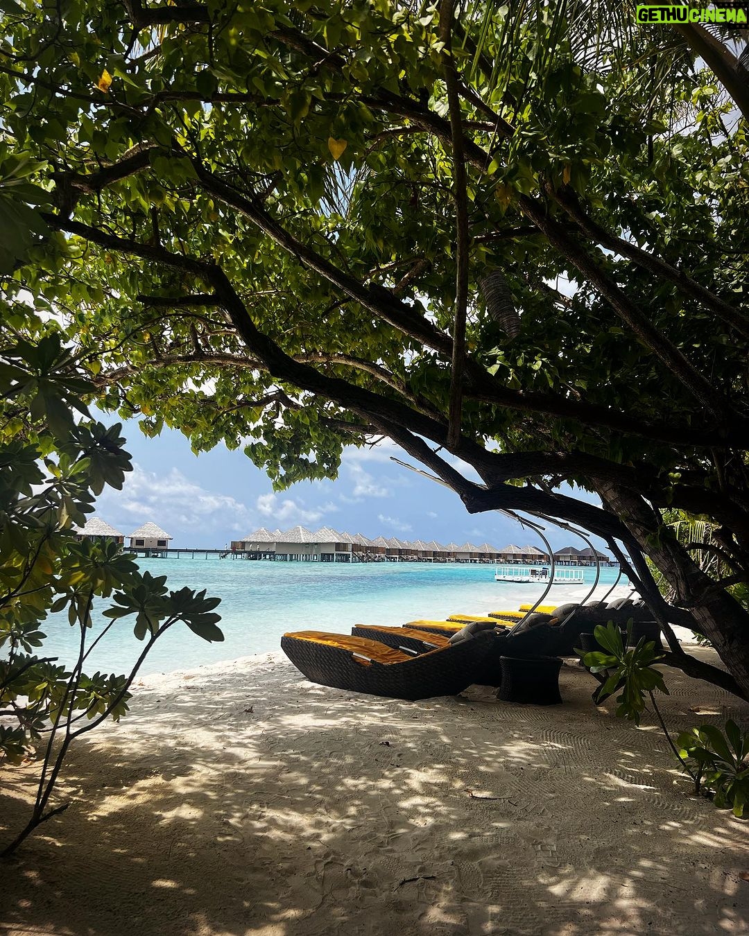 Rima Kallingal Instagram - Maldivian Melanin Ritual 🌞 @bookmytripholidays.c