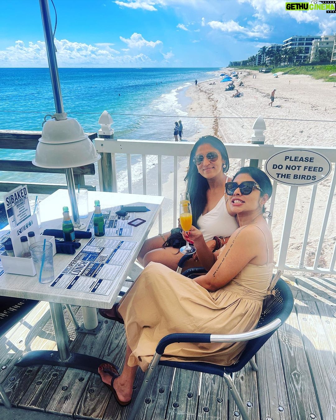 Rima Kallingal Instagram - Mine. @viddyanair Bennys on the Beach