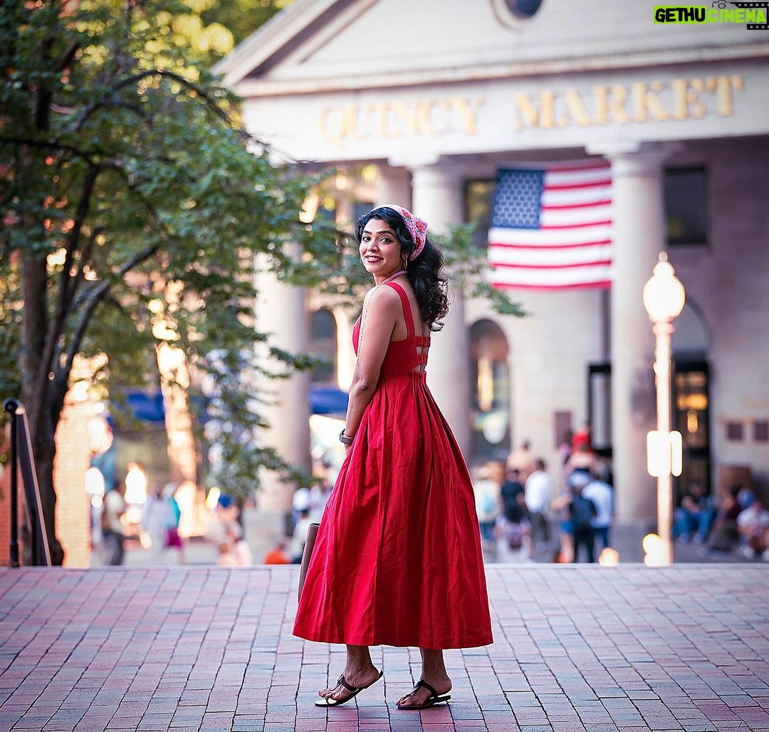 Rima Kallingal Instagram - Red riding around in Quincey Market⦠Thank you @deepajacobphotography and Jais of @cocoonmedia.us . You folks were such fun to hang, thank you Darshika for pulling out your zumba teacher skills and playing full time DJ, @sreejakaimal - your next level production skills will always be remembered š«£