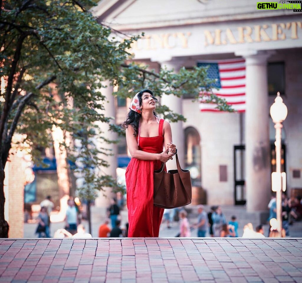 Rima Kallingal Instagram - Red riding around in Quincey Market… Thank you @deepajacobphotography and Jais of @cocoonmedia.us . You folks were such fun to hang, thank you Darshika for pulling out your zumba teacher skills and playing full time DJ, @sreejakaimal - your next level production skills will always be remembered 🫣