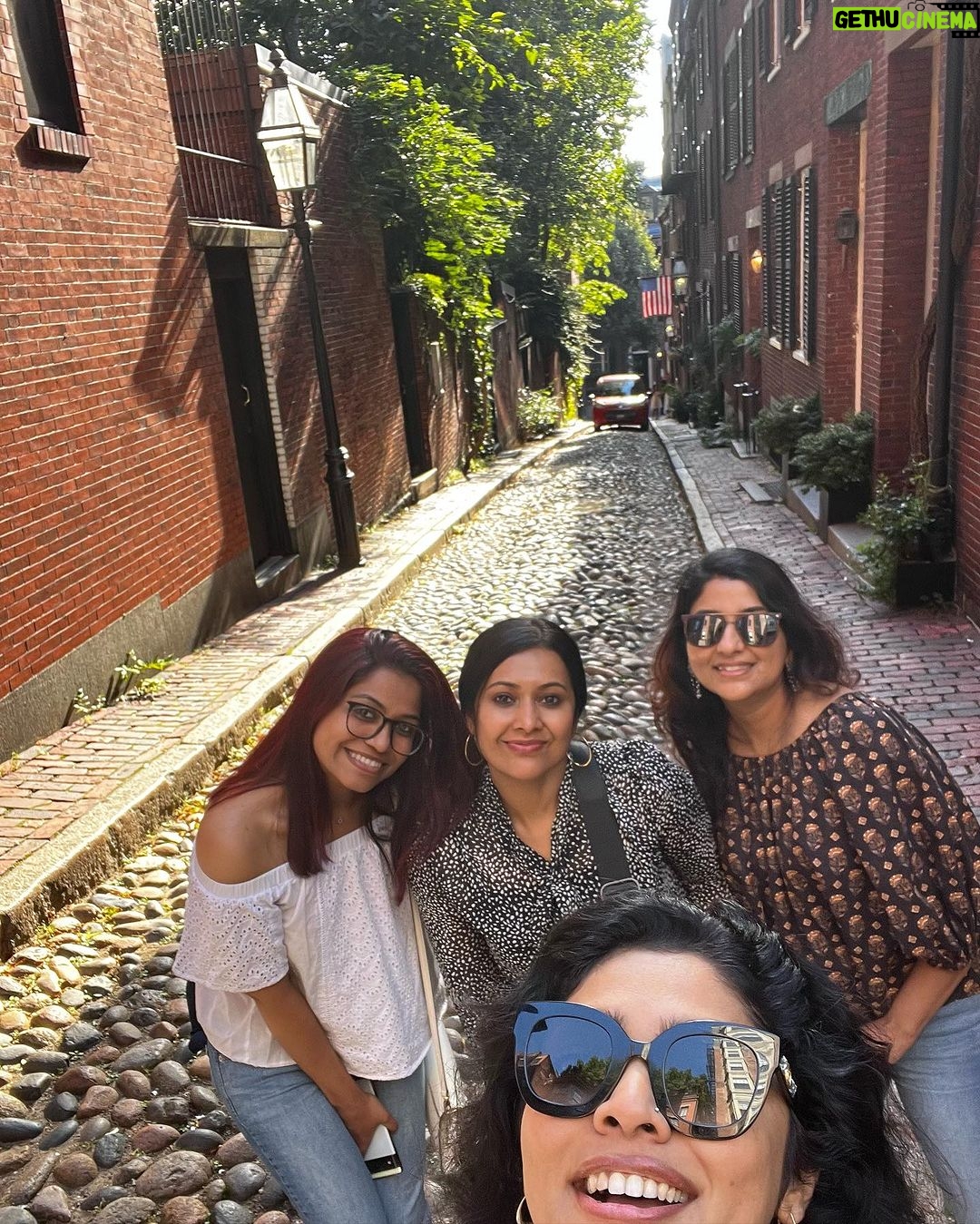 Rima Kallingal Instagram - Bostoning .