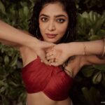 Rima Kallingal Instagram - 🚩🤣 Photography : @_viishnu_santhosh Travel Partner : @bookmytripholidays.c Styled by : @diyaaa_john Grading : @fahad_n.j Photography team : @afrithhussain