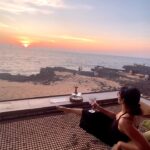 Rima Kallingal Instagram - Like this little life 🫶🏽 🌅 🌊 #goabeach #sunsetlovers #piscobythebeach #goasunset #besties #girlstrip #goa #littlife #goabeach #goandiaries #beach #travel