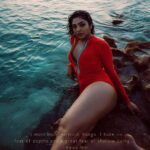 Rima Kallingal Instagram - Blaze of Aurora.. Photography : @_viishnu_santhosh Travel Partner : @bookmytripholidays.c Styled by : @diyaaa_john Editing : @anandu.sadanand Photography Assist : afrithhussain