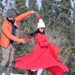 Rithika Tamil Selvi Instagram - Thank u everyone for all ur wishes & blessings on my born day .. love u all ❤️🫰🏻 Itinerary planner @touronholidays Outfit @labelkamra . . . . #rithika #tamil_rithika #rithikatamilselvi #mybirthday #kashmirtourism #snowlove #snowbeauty Kashmir