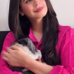 Ritika Badiani Instagram - Koi Kaise Richy Baby Ko Samjhaayeee 😂🤦🏻‍♀️💗 Outfit - @a.la.modebyakanksha 🫶🏻 #RitsBadiani #RitikaBadiani #Richy #Pug #Trending #Trend
