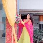 Ritika Badiani Instagram - Dil ko tu mere Deewana lagta hai 💘 #AajPhir Wearing- @urbanstree 💓 #RitsBadiani #RitikaBadiani