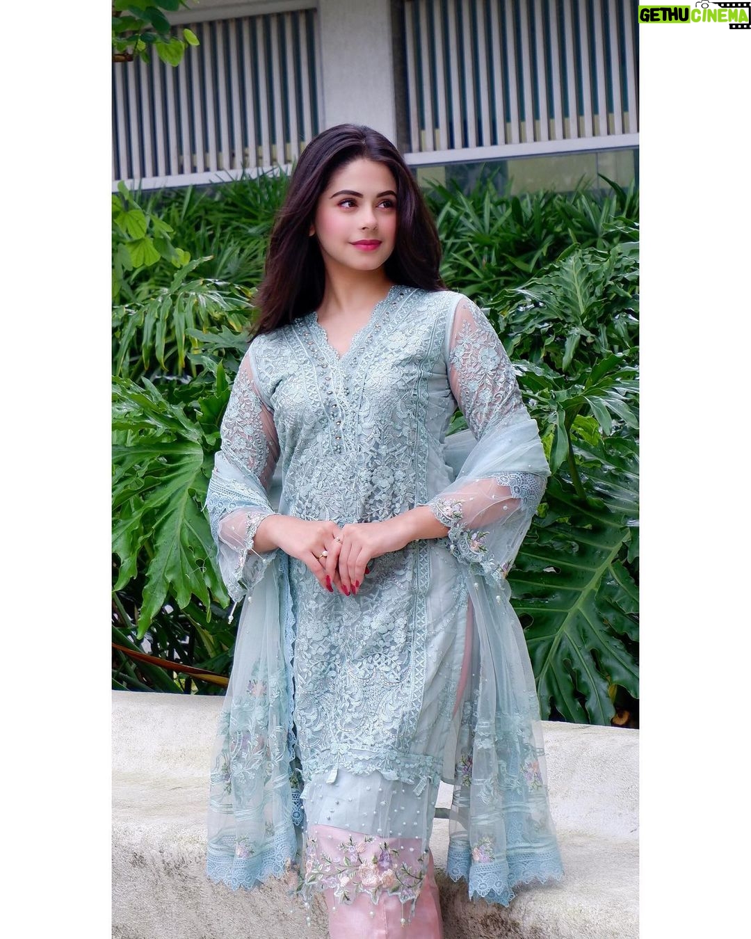 Ritika Badiani Instagram - Lamho Ki Khatayein Lafzoon Mein Kya Bataayein 💗