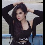 Ritika Badiani Instagram - Come Sail Away With Me 🛶 🖤 📸 @smileplease_25 #RitsBadiani #RitikaBadiani Alibaug
