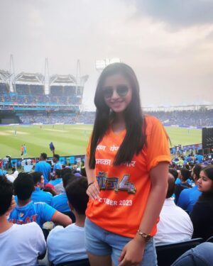 Ritika Shrotri Instagram - Fingers crossed 🥹
PS. Not in Ahmedabad 
#throwback #indvsaus #2023