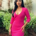 Ritika Shrotri Instagram – Pink 🩷

#promotions #fashion #outfit #pink