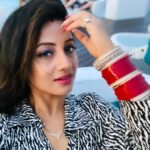 Riya Dey Instagram - Look at me😍❤️ #swipeleft ⬅️ #instapost #pose #swag #classy #sassy #selfie #selfietime #love #live #laugh #loveyourself #actress #riyadey Adaaran Prestige Vadoo