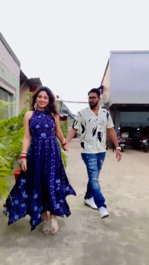 Riya Dey Instagram - With my love master😉👩‍❤️‍💋‍👨❤️
Coz it’s trending 🫶🏻
#reels #reelsinstagram #reelsvideo #reelitfeelit #reelkarofeelkaro #instareels #viralreels #viralreels #trendingreels #trending #trendingsongs #lovemaster #togetherforever #couplegoals #slowmotion #swag #love #live #laugh #sunilria🎊👩‍❤️‍👨🎊
