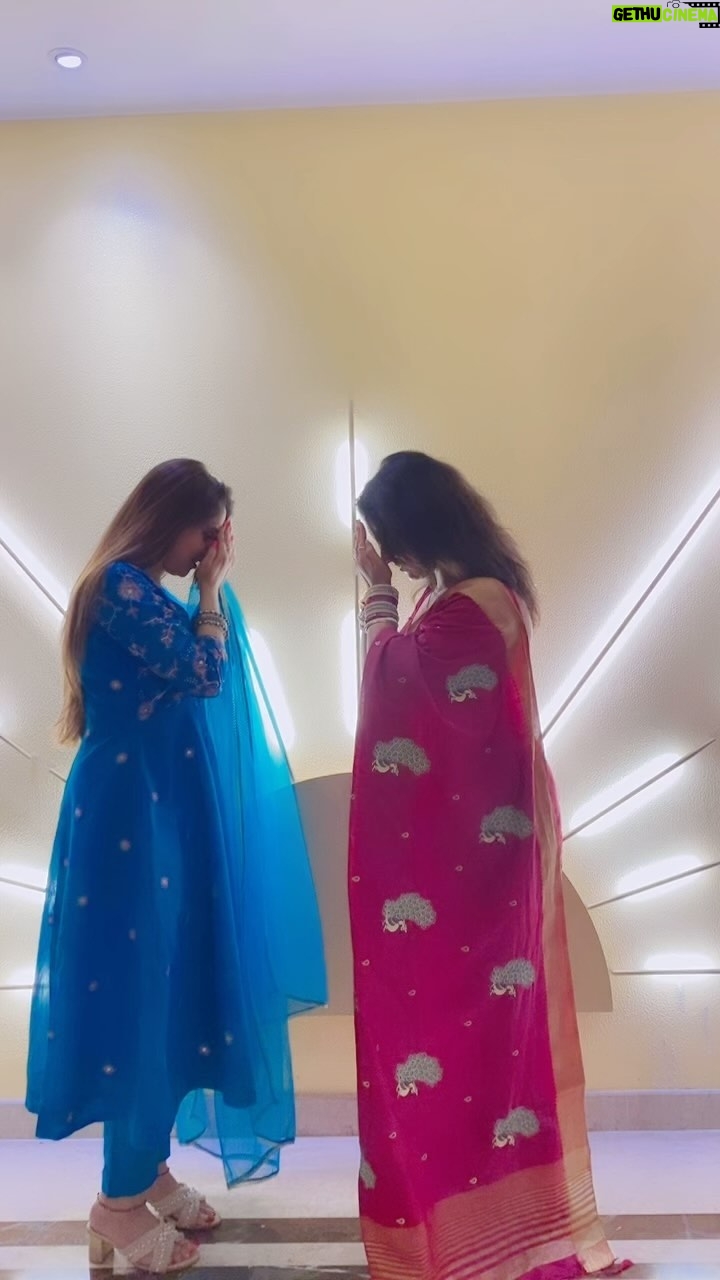 Riya Dey Instagram - Srabana ra srabani πβ€οΈπ«Άπ» #reels #reelsinstagram #reelsvideo #instareels #trendingvideos #love #live #laugh #actress #riyadey #poonammishra #togetherness Bhubaneswar, India