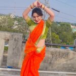 Riya Dey Instagram - This one is for all my bong fam🫶🏻 Shubho navami🙏🏻 Ailo uma barite❤️🙏🏻 #shubhonavami #duggadugga #jaymaadurga #actress #riyadey