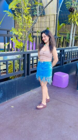 Riya Dey Instagram - Fall in love with you ❤️🫶🏻
#reels #reelsinstagram #reelitfeelit #reelsvideo #reelsindia #reelkarofeelkaro #trendingreels #trending #trendingsongs #viral #viralvideos #viralreels #ootd #phuket #travelphotography #travelmode #trip #greenery #dance #move #love #live #laugh #loveyourself #actress #riyadey