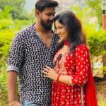Riya Dey Instagram – Feel this beautiful song.. #abakakasaajirahichichahi ❤️😘🥰My beautiful balasore ❤️
#proudbalasorian #panchalingeswar #familytrip #youandme #youandmeforever #loveisintheair #togetherforever #togetherness #couple #couplegoals #love #live #laugh #sunilria🎊👩‍❤️‍👨🎊 Panchalingeswar
